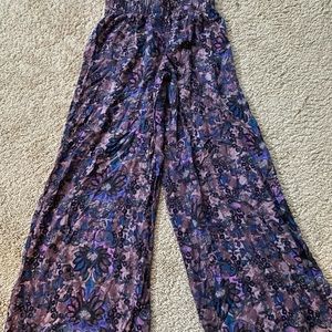 Floral flared pants